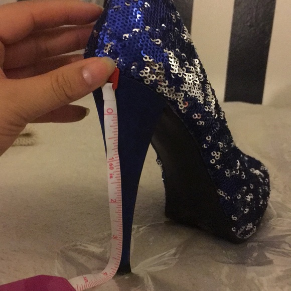 New Look Sequin “Your Feet Look Gorgeous” Heels - Picture 4 of 4